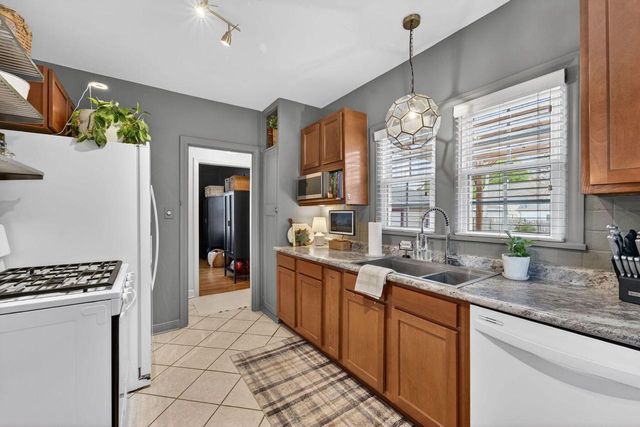 119 N 69th STREET, Milwaukee, WI 53213