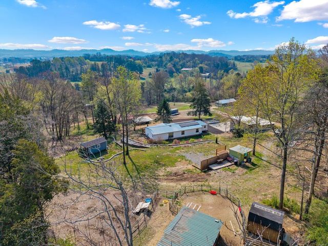 196 Southside Road, Sweetwater, TN 37874
