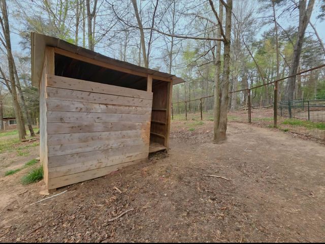 196 Southside Road, Sweetwater, TN 37874