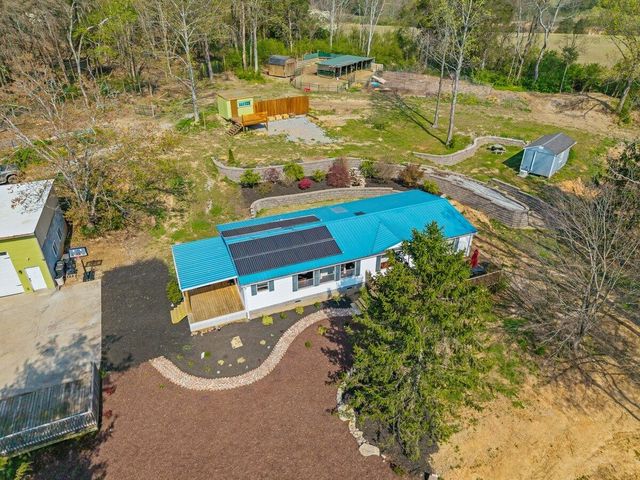 196 Southside Road, Sweetwater, TN 37874