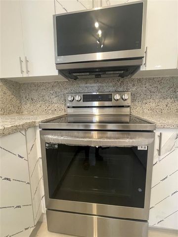 14728 Balgowan Rd, Miami Lakes, FL 33016