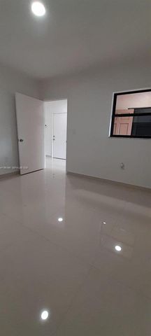 14728 Balgowan Rd, Miami Lakes, FL 33016