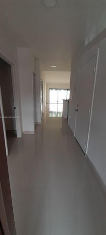 14728 Balgowan Rd, Miami Lakes, FL 33016