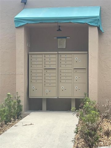 14728 Balgowan Rd, Miami Lakes, FL 33016