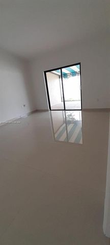 14728 Balgowan Rd, Miami Lakes, FL 33016