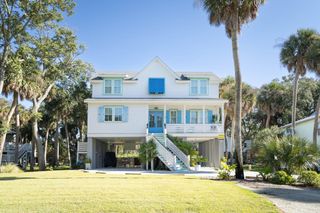 1109 Nancy Street, Edisto Island, SC 29438