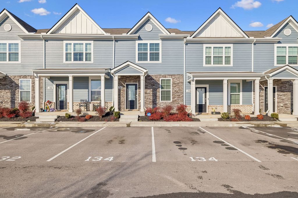 134 Grayson Cir, Chapel Hill, TN 37034