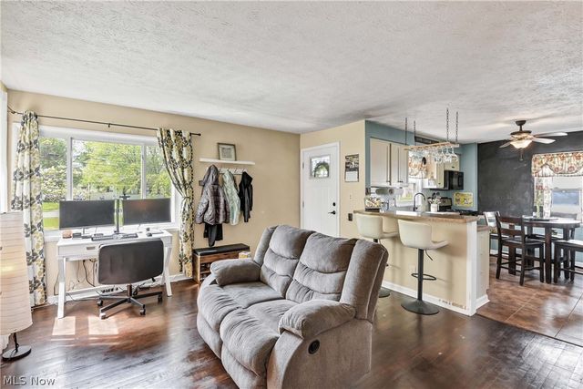 5627 Burns Road, North Olmsted, OH 44070