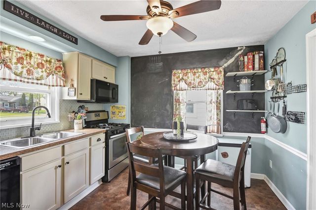 5627 Burns Road, North Olmsted, OH 44070