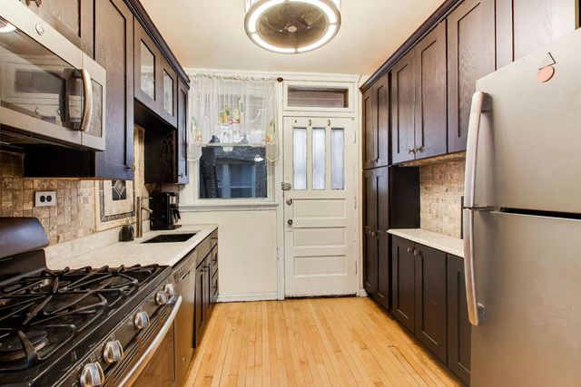 1527 W Estes Avenue 1B, Chicago, IL 60626