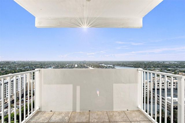 1360 S Ocean Boulevard 2305, Pompano Beach, FL 33062