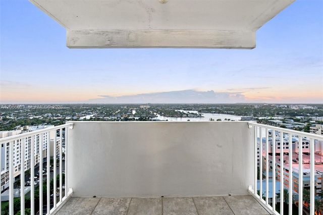 1360 S Ocean Boulevard 2305, Pompano Beach, FL 33062