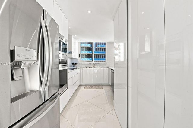 1360 S Ocean Boulevard 2305, Pompano Beach, FL 33062