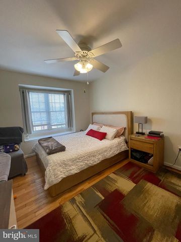 6 S MONTAGUE ST, Arlington, VA 22204