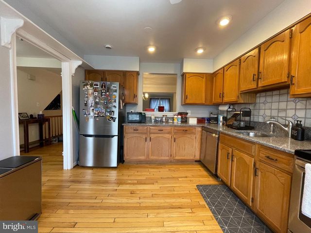 6 S MONTAGUE ST, Arlington, VA 22204