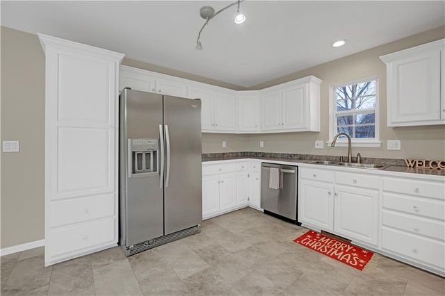 708 Burlington Road, Warrensburg, MO 64093