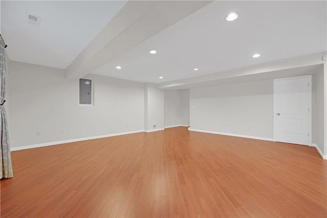 708 Burlington Road, Warrensburg, MO 64093