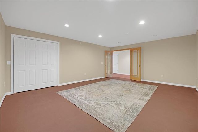 708 Burlington Road, Warrensburg, MO 64093