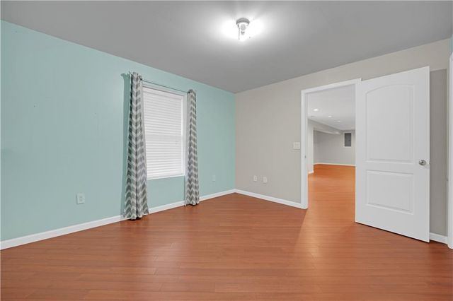 708 Burlington Road, Warrensburg, MO 64093