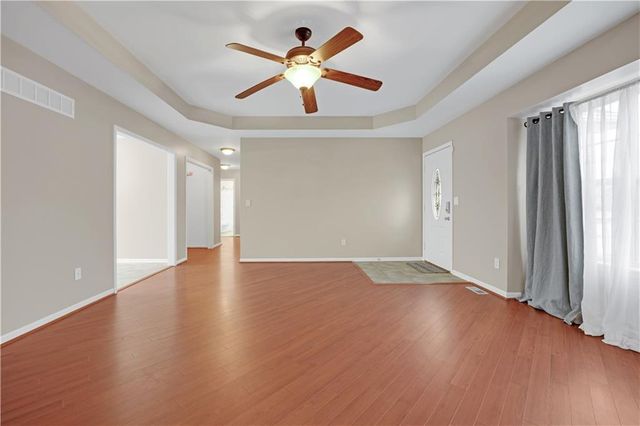 708 Burlington Road, Warrensburg, MO 64093