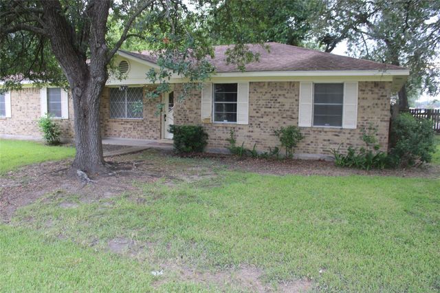 708 1st Street, Winnie, TX 77665