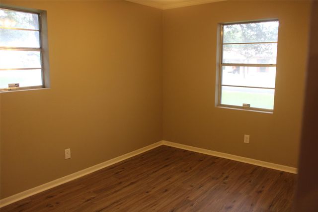 708 1st Street, Winnie, TX 77665