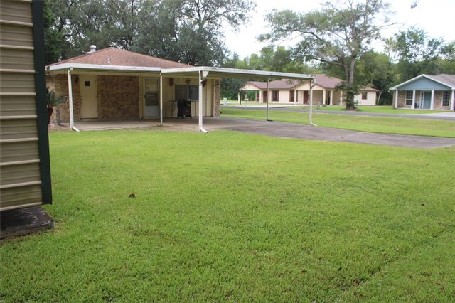 708 1st Street, Winnie, TX 77665