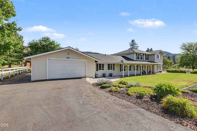 6575 Old Stage Road, Central Point, OR 97502