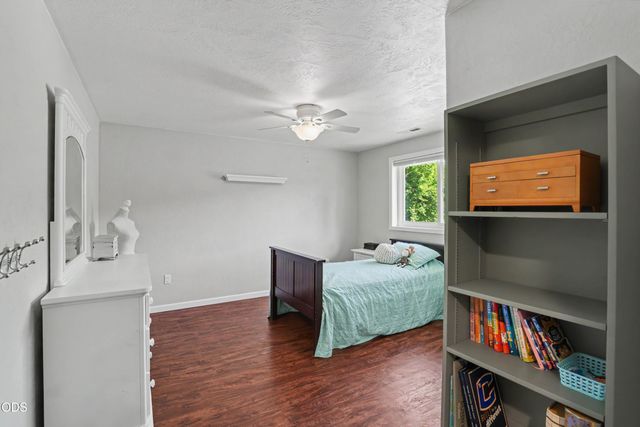6575 Old Stage Road, Central Point, OR 97502