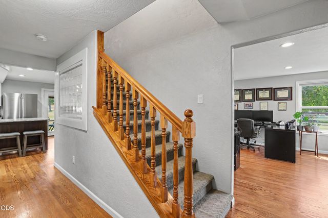 6575 Old Stage Road, Central Point, OR 97502