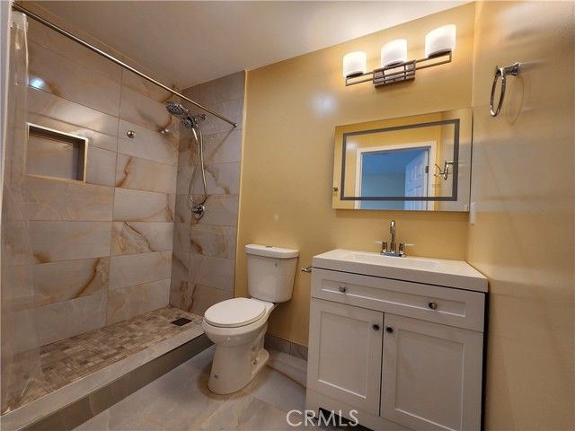 16432 Halsted St., North Hills (los Angeles), CA 91343