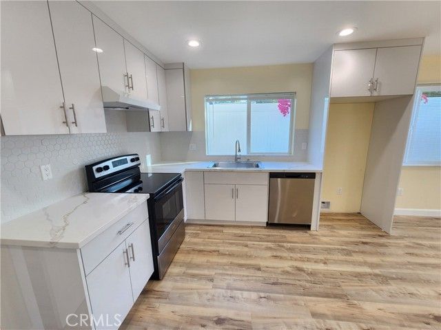 16432 Halsted St., North Hills (los Angeles), CA 91343