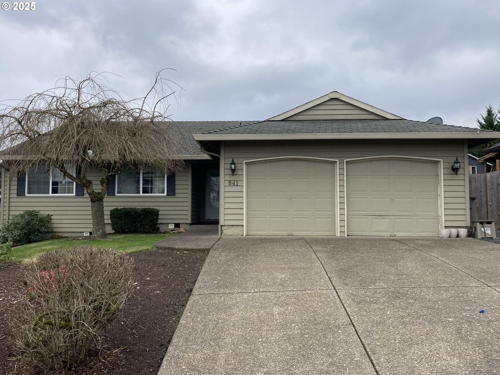 841 12TH St, Lafayette, OR 97127