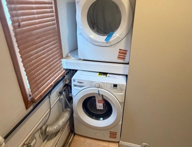 910 Cleary Avenue, Joliet, IL 60435