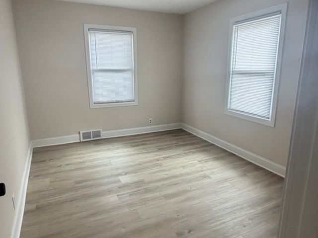 910 Cleary Avenue, Joliet, IL 60435