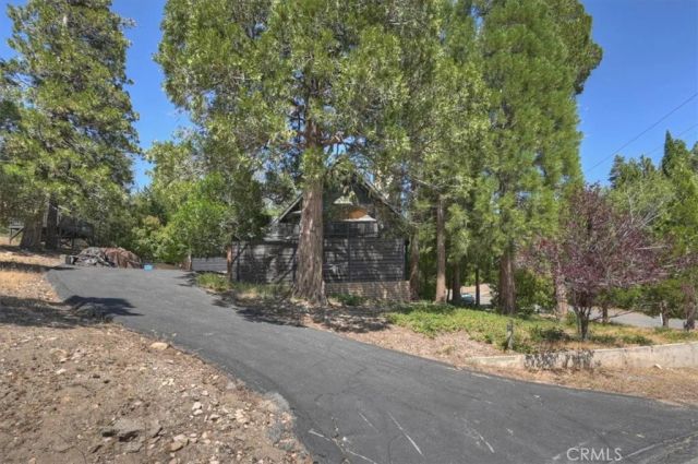 499 Golf Course, Lake Arrowhead, CA 92352