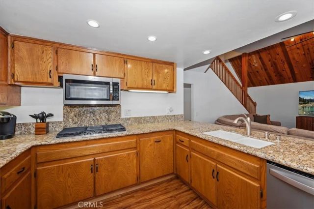 499 Golf Course, Lake Arrowhead, CA 92352