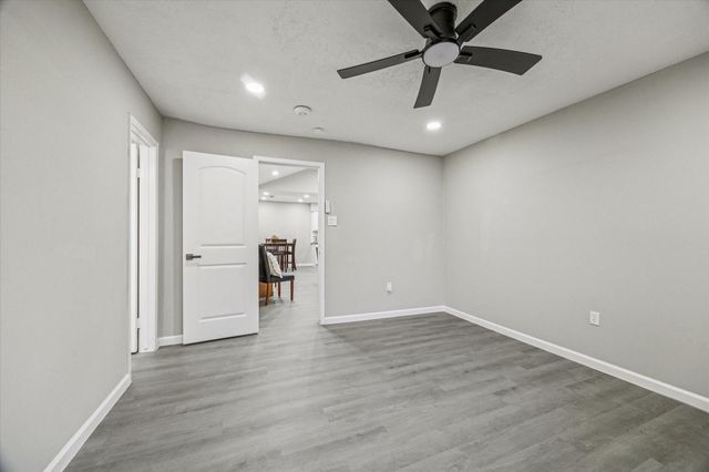 4934 Deerwood Circle, Baytown, TX 77521