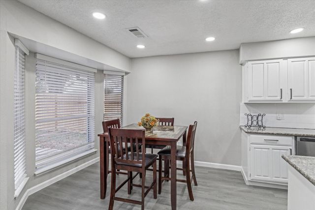 4934 Deerwood Circle, Baytown, TX 77521