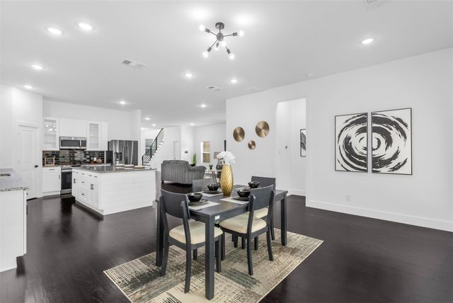 407 Dubois Avenue, Dallas, TX 75203