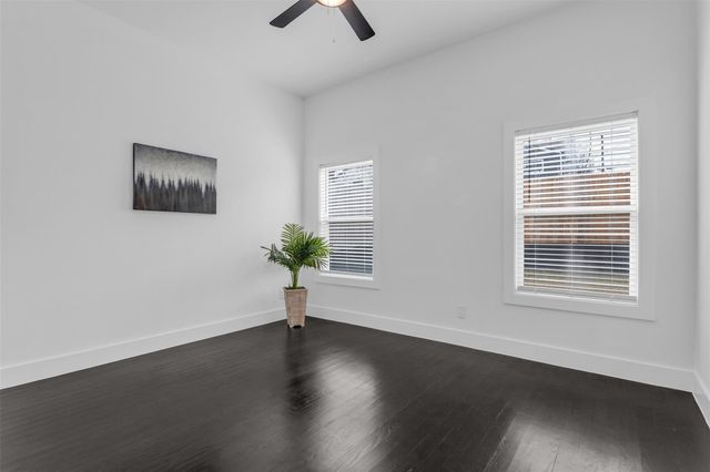 407 Dubois Avenue, Dallas, TX 75203
