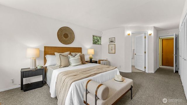 5059 116th Avenue SE, Bellevue, WA 98006