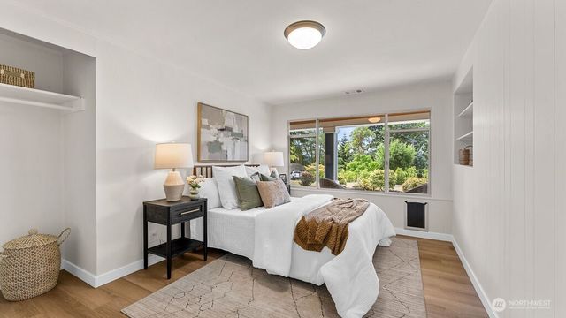 5059 116th Avenue SE, Bellevue, WA 98006