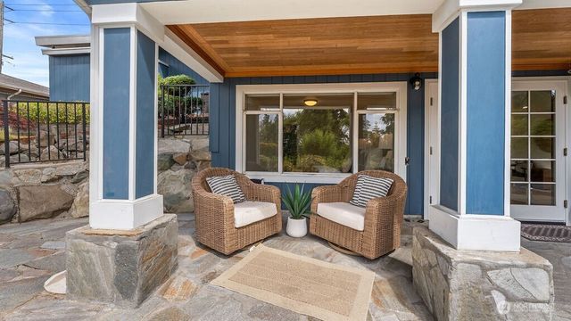 5059 116th Avenue SE, Bellevue, WA 98006
