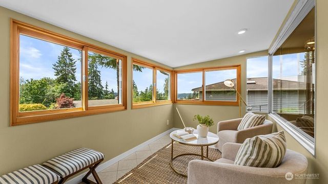 5059 116th Avenue SE, Bellevue, WA 98006