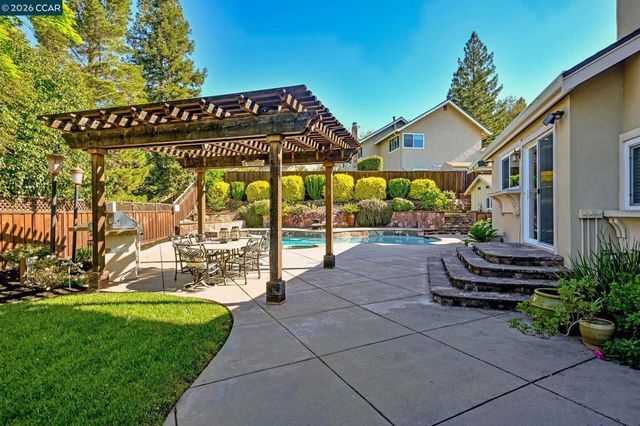 810 Century Way, Danville, CA 94526