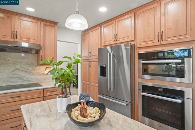 810 Century Way, Danville, CA 94526