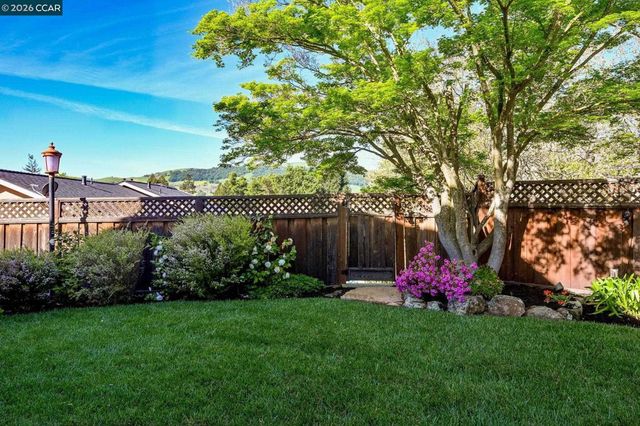 810 Century Way, Danville, CA 94526