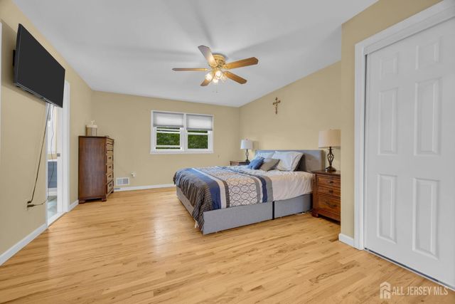 35 Albert Avenue, Milltown, NJ 08850
