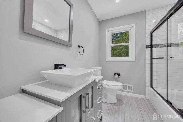 35 Albert Avenue, Milltown, NJ 08850